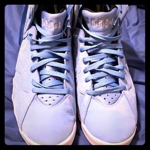 Pantone jordan retro 7